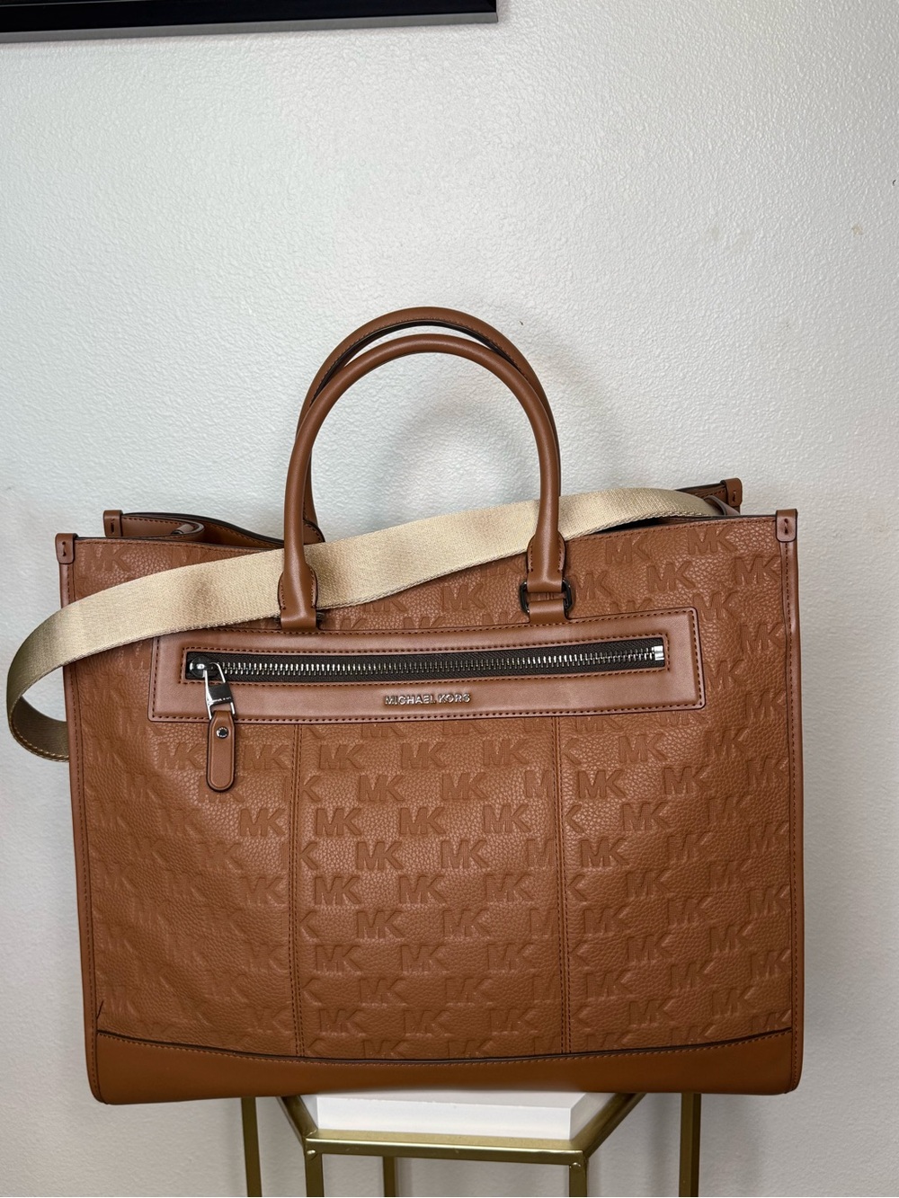 Michael Kors Large Embossed Logo Tote Bag – Brown – Never Used w/o Tag
